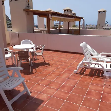1 Bedroom In The Center Of Apartment